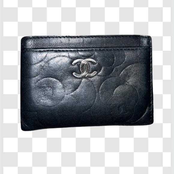 Chanel Black Camellia Embossed Lambskin Card Case. - Picture 6 of 10